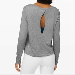 Lululemon twist long sleeve top